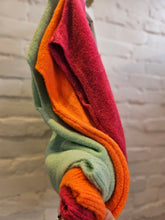 Load image into Gallery viewer, Sleeveless loose knit
