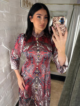 Load image into Gallery viewer, Detail midi dress
