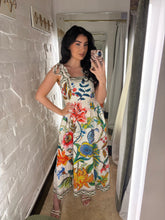 Load image into Gallery viewer, Floral midi dress
