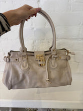 Load image into Gallery viewer, Padlock handbag
