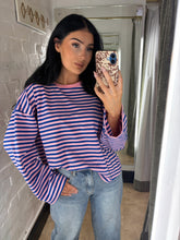 Load image into Gallery viewer, Stripe t shirt
