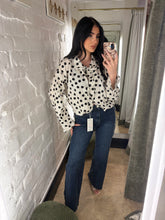 Load image into Gallery viewer, Polka dot jacket
