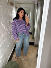 Load image into Gallery viewer, Stripe t shirt
