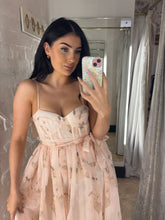 Load image into Gallery viewer, Floral pastel midi
