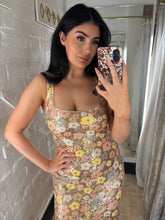 Load image into Gallery viewer, Floral embellished midi
