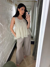 Load image into Gallery viewer, Stripe linen trousers
