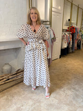Load image into Gallery viewer, Reversible polka dot top
