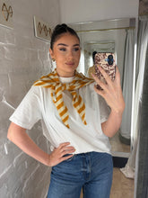 Load image into Gallery viewer, Stripe neck scarf
