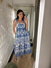 Load image into Gallery viewer, Tile print midi
