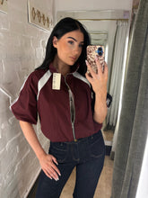 Load image into Gallery viewer, Stripes sports jacket
