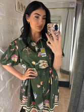 Load image into Gallery viewer, Green tropical mini
