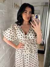 Load image into Gallery viewer, Reversible polka dot top
