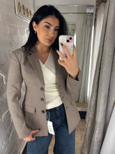 Load image into Gallery viewer, Tapered dogtooth blazer
