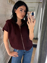 Load image into Gallery viewer, Hooded sleeveless knits
