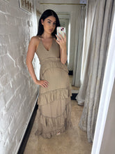 Load image into Gallery viewer, Tiered maxi dress - Mocha

