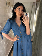Load image into Gallery viewer, Denim look midi
