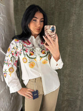 Load image into Gallery viewer, Embroidered cotton shirt
