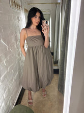 Load image into Gallery viewer, Puff hem taupe dress
