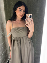 Load image into Gallery viewer, Puff hem taupe dress

