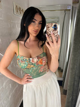 Load image into Gallery viewer, Corset style top
